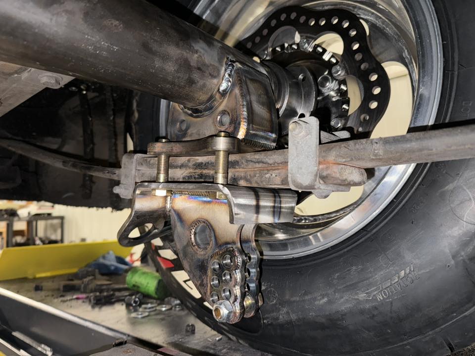 LEAF SPRING MOUNTS